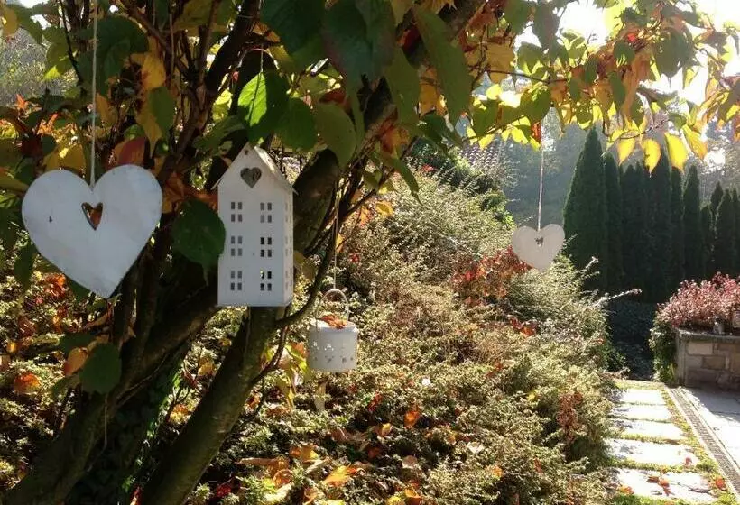 ベッドアンドブレックファースト Al Chiarè