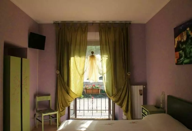 Aamiaismajoitus (B&B) Casa Radiosa