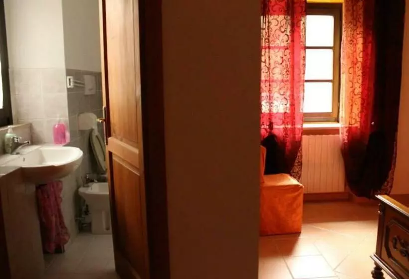 Aamiaismajoitus (B&B) Casa Radiosa