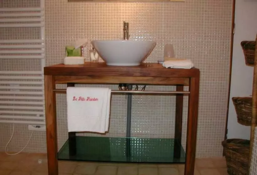 ベッドアンドブレックファースト Chambres D Hôtes La Petite Flambée