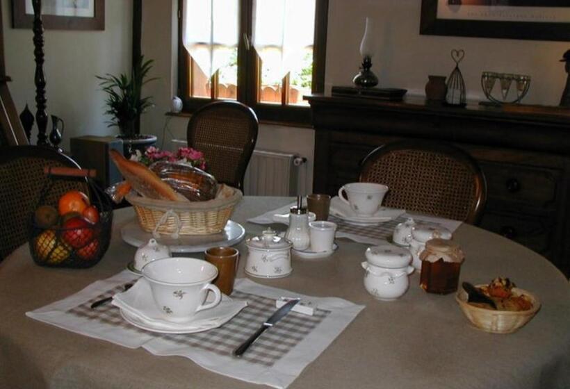 Bed and Breakfast Chambres D Hôtes La Petite Flambée