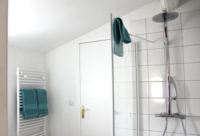 تختخواب و صبحانه La Maison D Odette