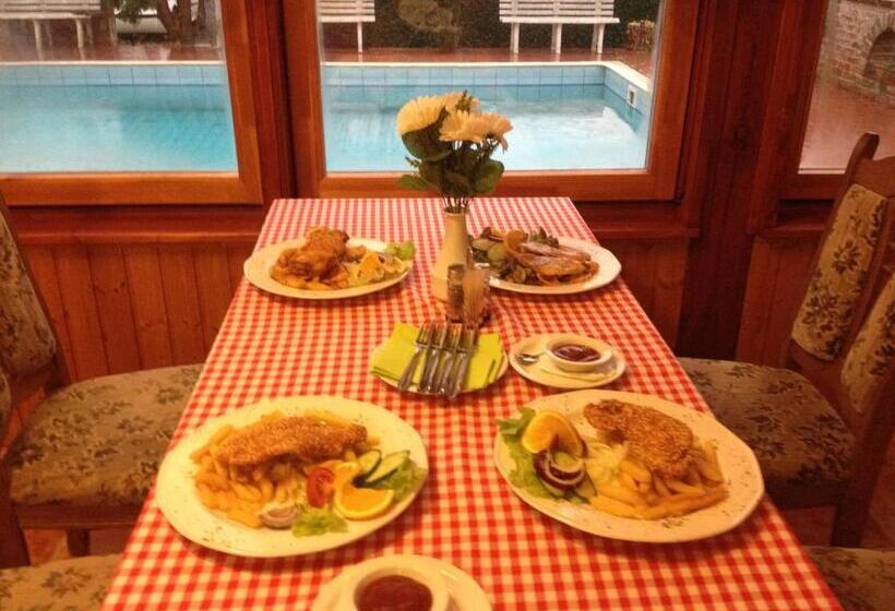 مبيت وإفطار Vándor Vigadó