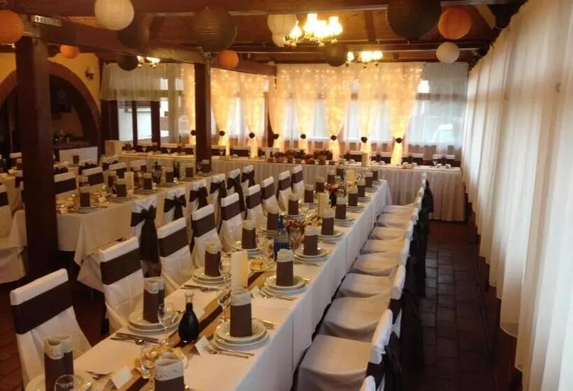 Aamiaismajoitus (B&B) Vándor Vigadó