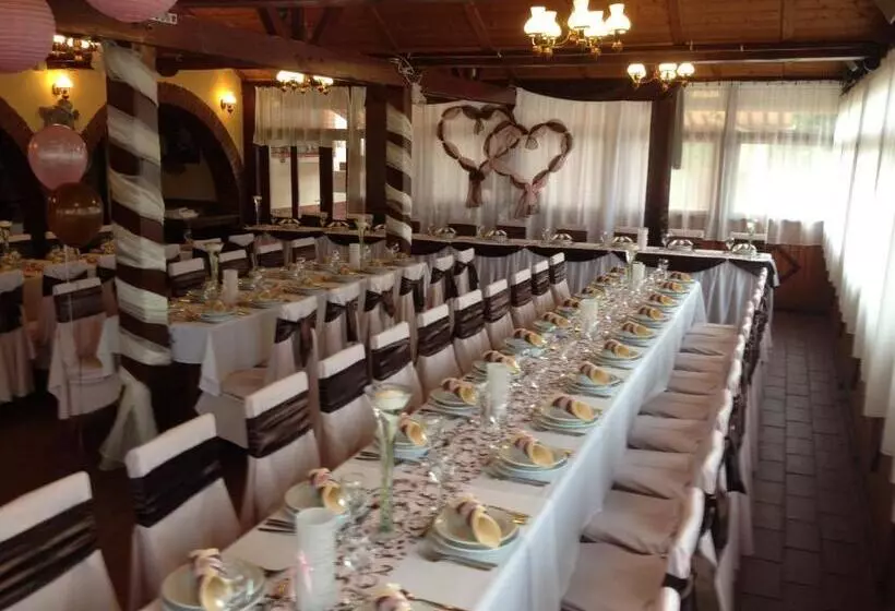 Aamiaismajoitus (B&B) Vándor Vigadó