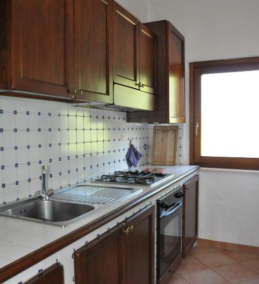 Отель Campocane Oaks