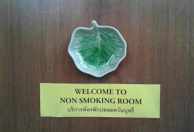 Retkeilymaja Suan Bang Bon Guest House