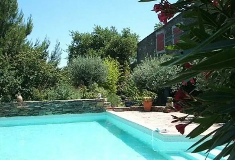 Aamiaismajoitus (B&B) Chambres D Hôtes Sous L Olivier