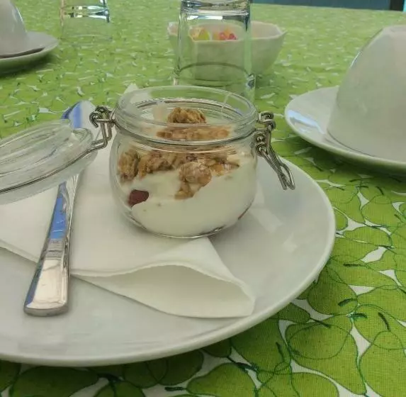 Aamiaismajoitus (B&B) Chambres D Hôtes Sous L Olivier