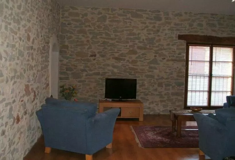 Aamiaismajoitus (B&B) Chambres D Hôtes Sous L Olivier