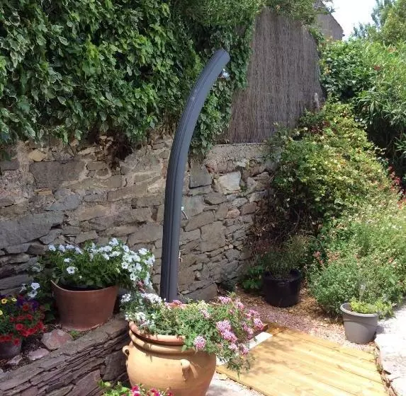 Aamiaismajoitus (B&B) Chambres D Hôtes Sous L Olivier