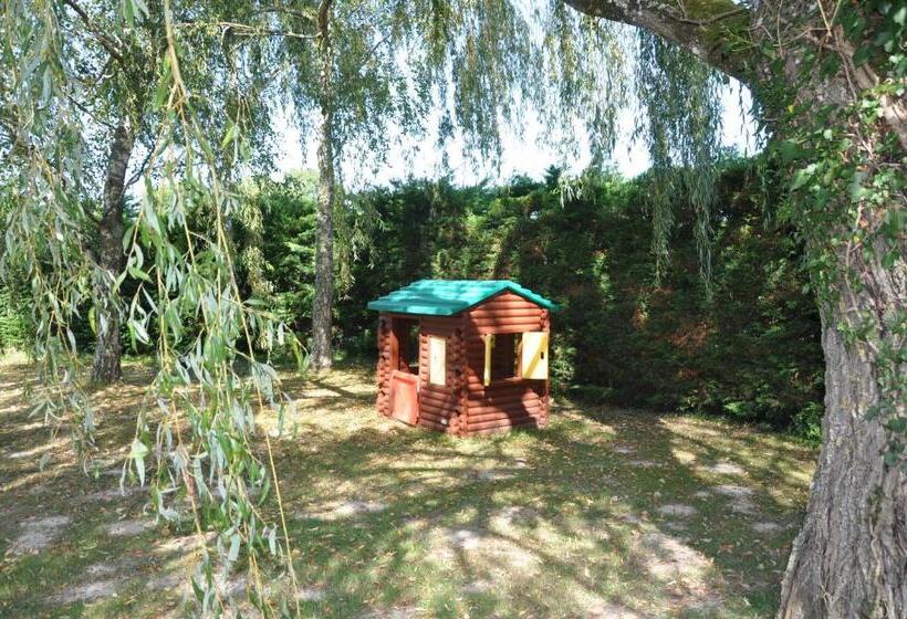 צימר Domaine De Paguy