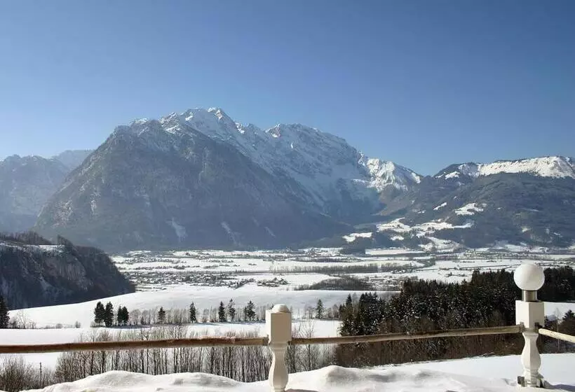 ホテル Stallerhof