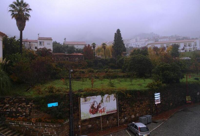 ペンション Estrela