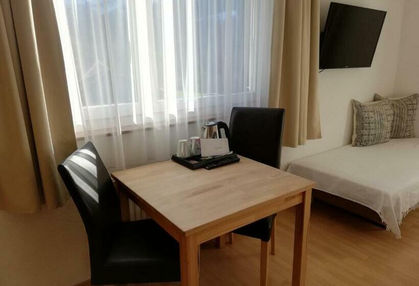 بنسيون Haus Matt