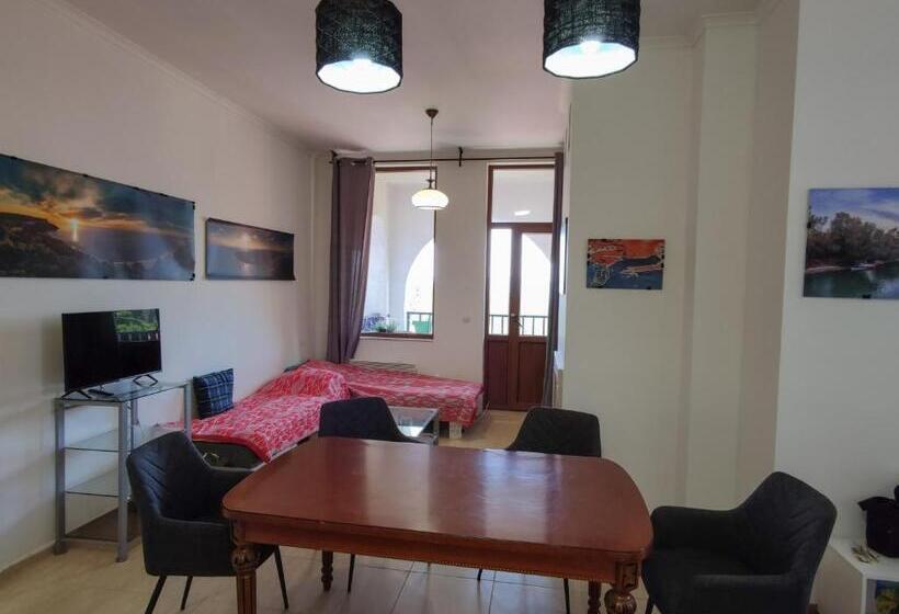 ペンション Zornica Guest House