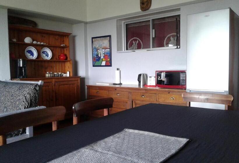 민박 The Trailhouse