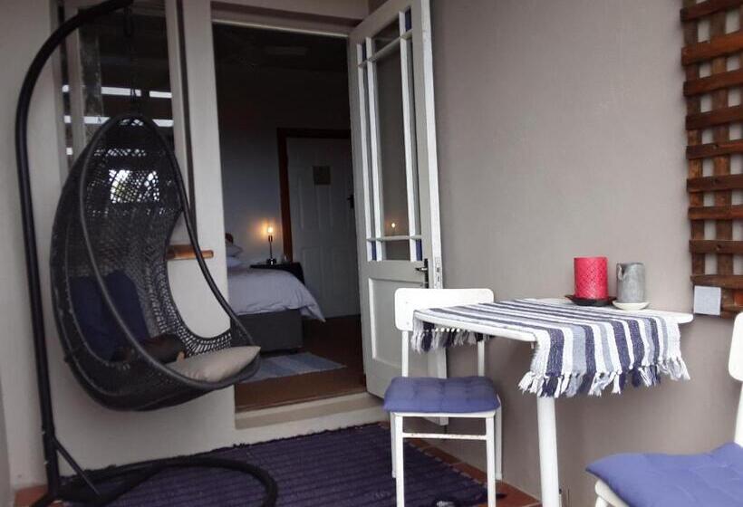 민박 The Trailhouse