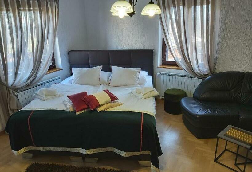 פנסיון Apartments & Rooms Florjana