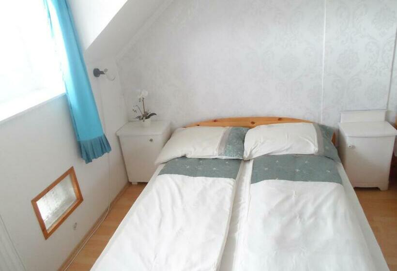 بنسيون Garden Szivárvány Utca 39 Vendégház