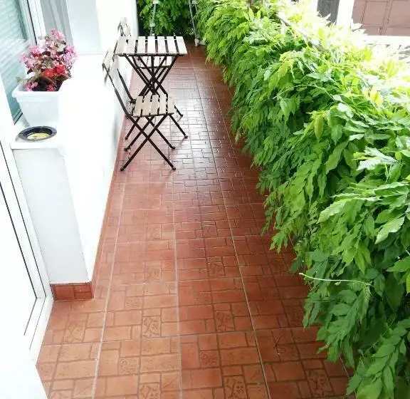 ペンション Guest House Bojana