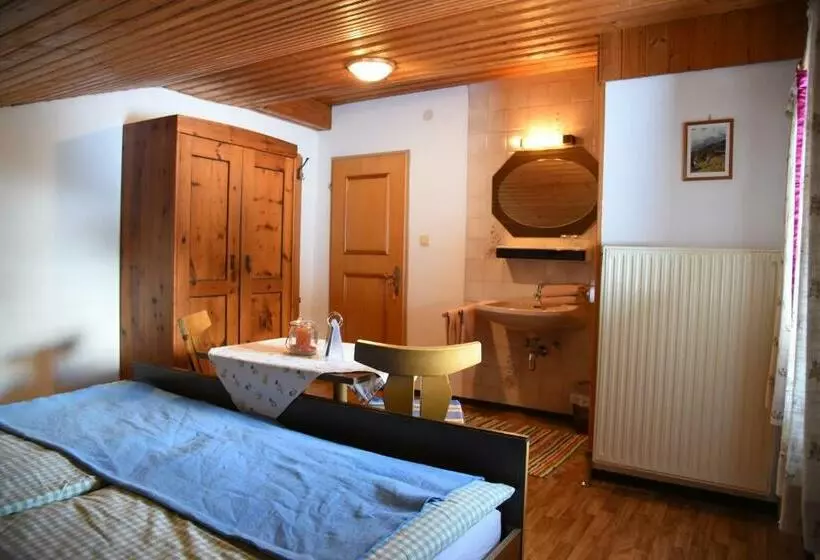 ペンション Payrhof