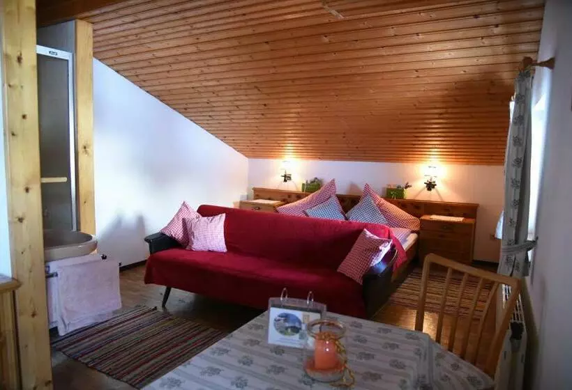 ペンション Payrhof