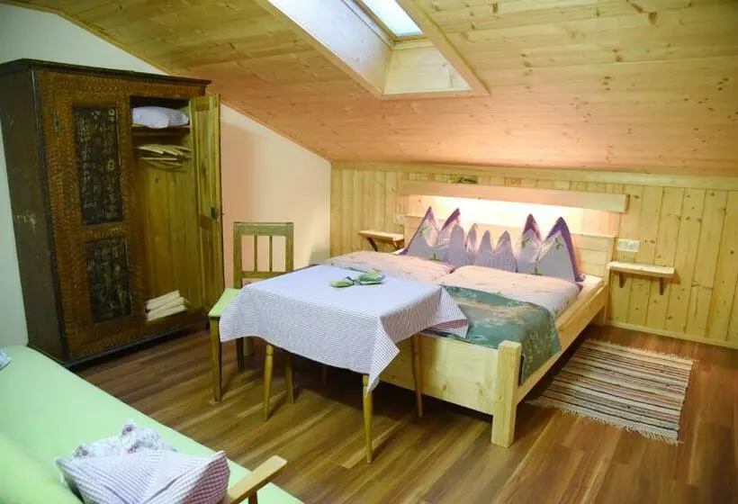 ペンション Payrhof