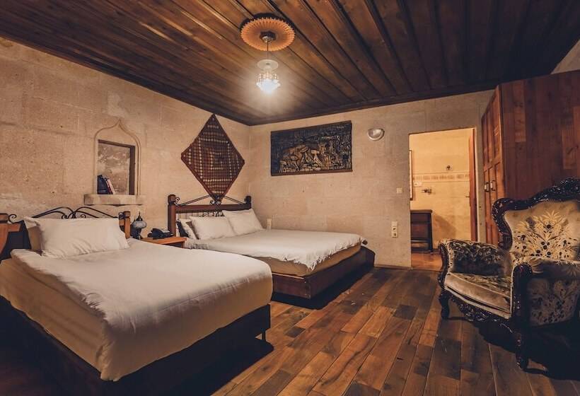 هاستل La Maison De şişik