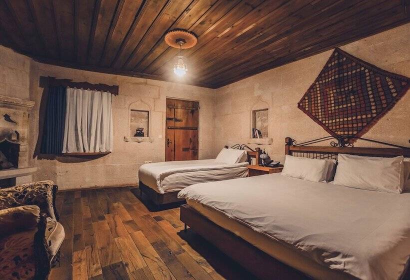 هاستل La Maison De şişik