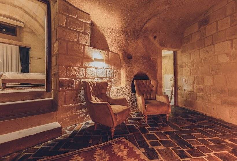 هاستل La Maison De şişik