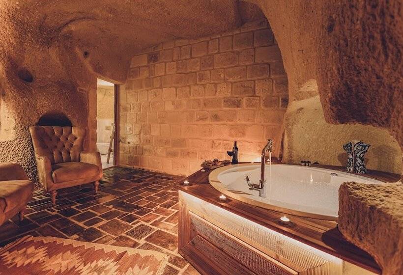 هاستل La Maison De şişik