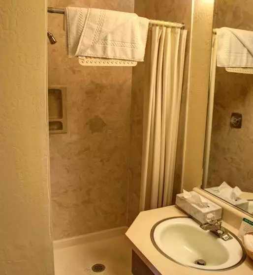 Crescent Beach Motel