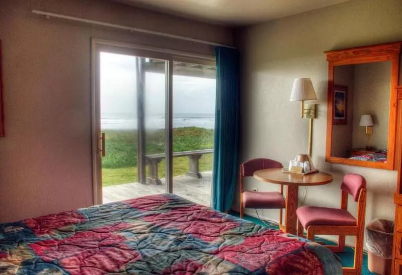 Crescent Beach Motel