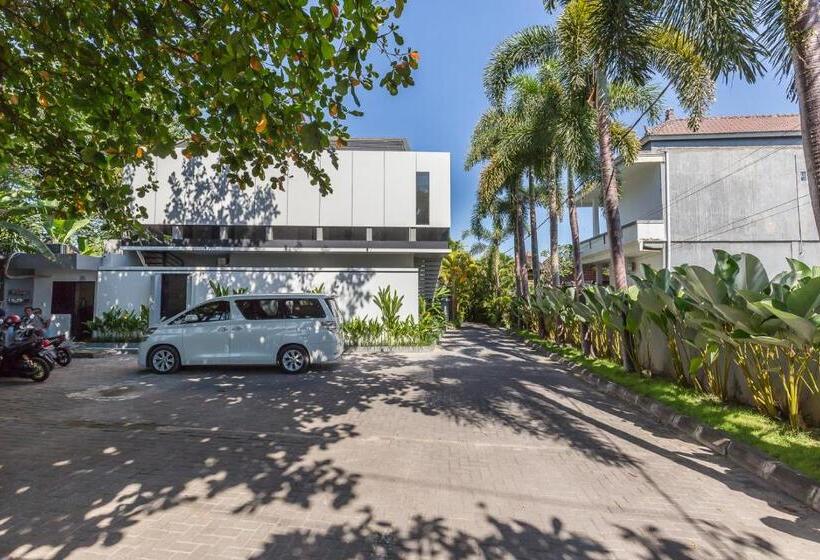 פנסיון Lamun At Canggu