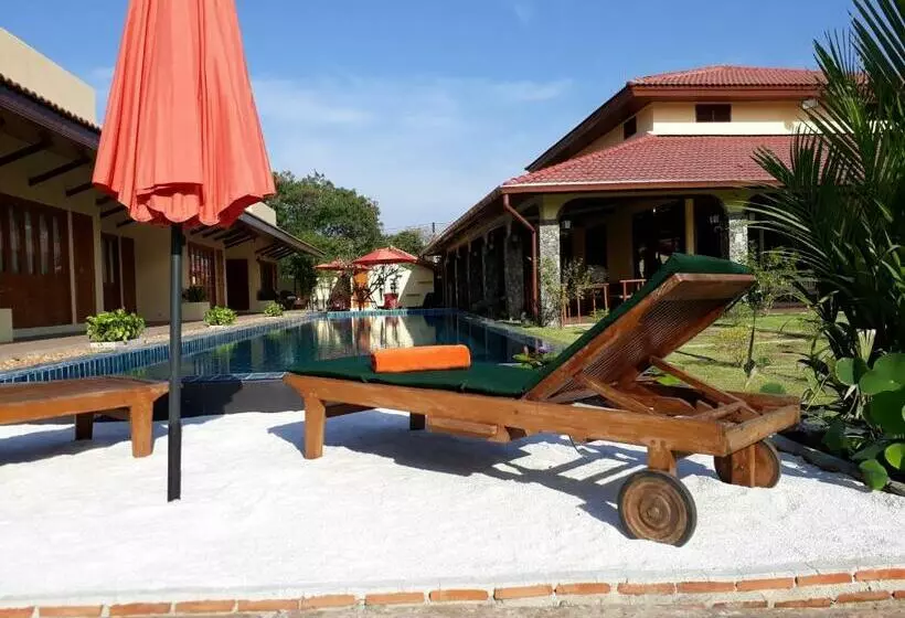 Majatalo Taratai Villa