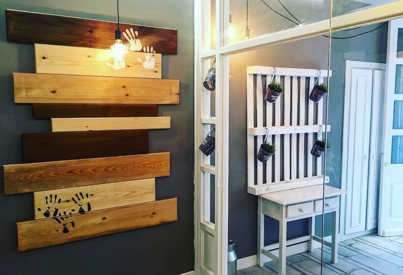 פונדק Le Vintage