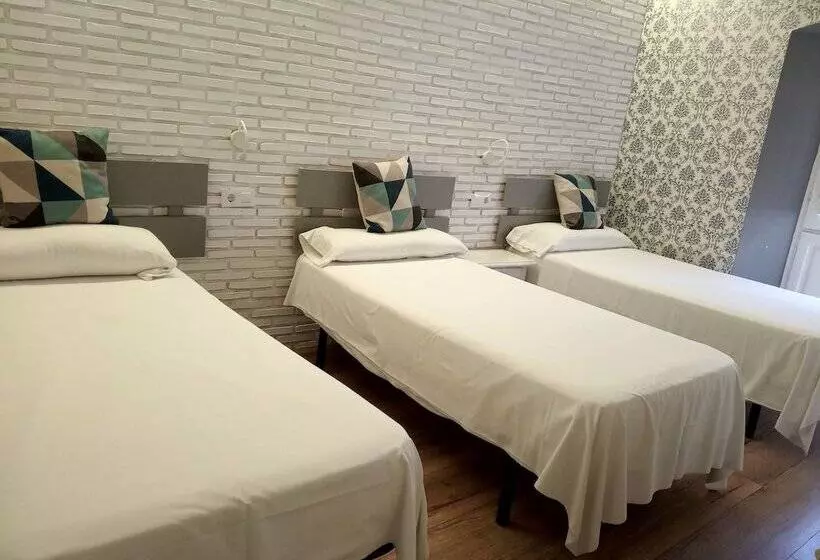 פונדק Le Vintage