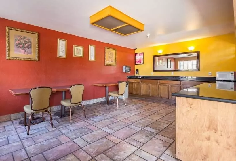 호텔 A Victory Inn Tolleson