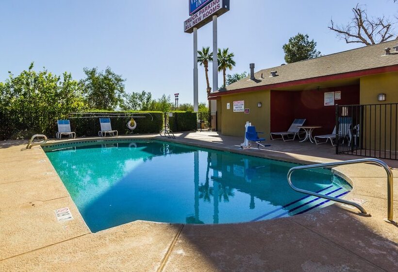 فندق A Victory Inn Tolleson