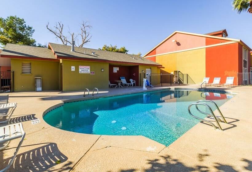 فندق A Victory Inn Tolleson