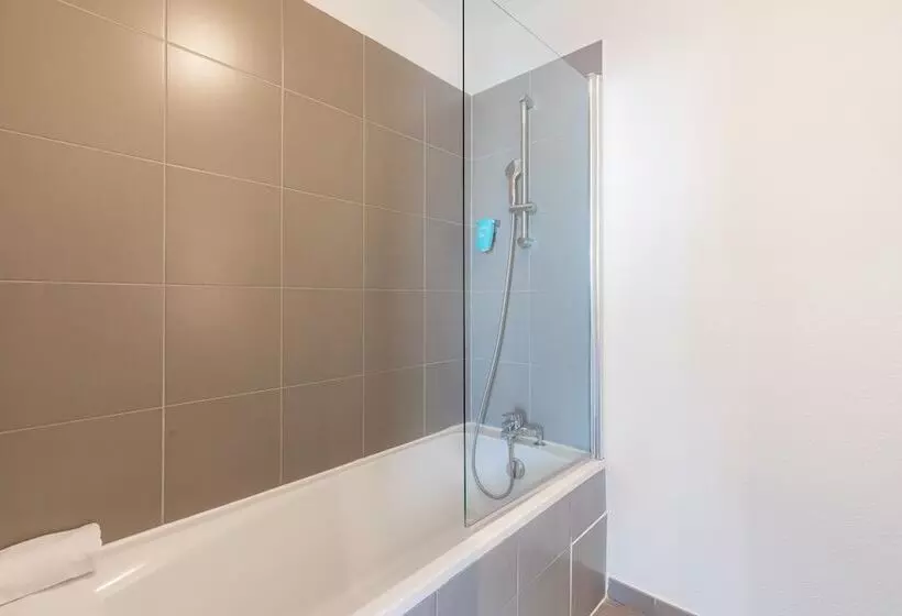 Отель Appart City Confort Toulouse Aéroport Cornebarrieu