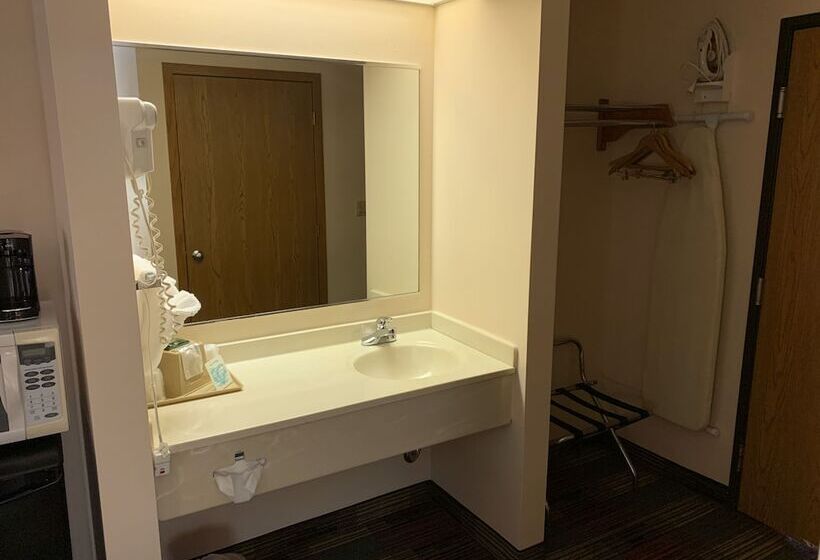 فندق Budgetinn & Suites