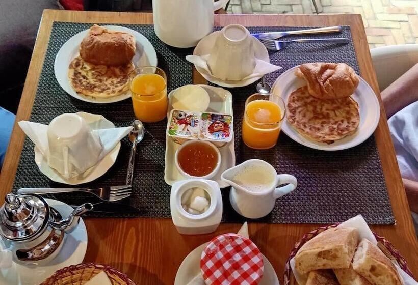 فندق Dar El Paco