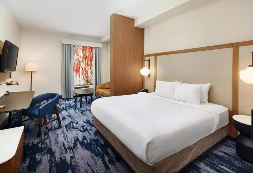 Отель Fairfield Inn & Suites Worcester Auburn