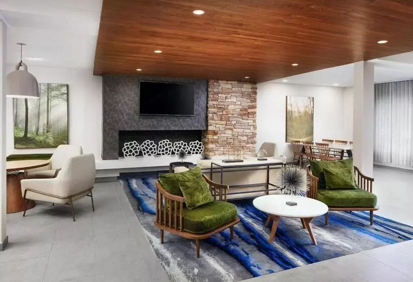 Отель Fairfield Inn & Suites Worcester Auburn