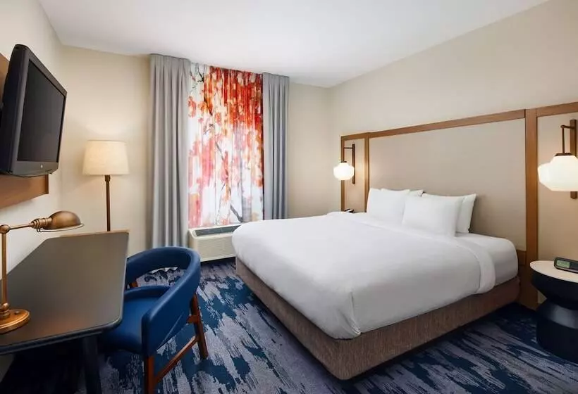 Отель Fairfield Inn & Suites Worcester Auburn