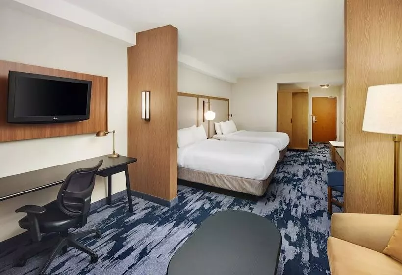 Отель Fairfield Inn & Suites Worcester Auburn