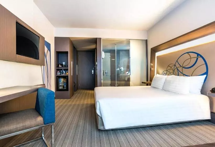 هتل Four Points by Sheraton Bangkok Ploenchit