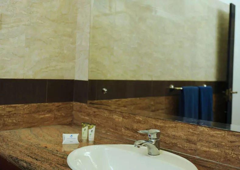 בית מלון כפרי Golden Star Beach